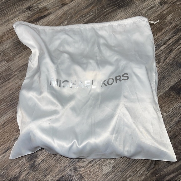 Michael Kors pebble leather Black Satchel handbag shoulder bag - Picture 4 of 16